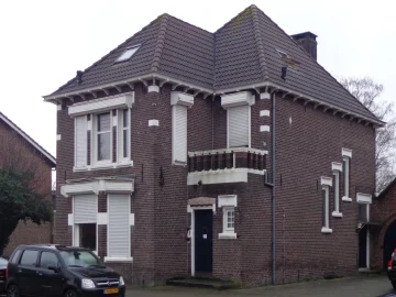 Boxmeer ram raid perfume shop damage