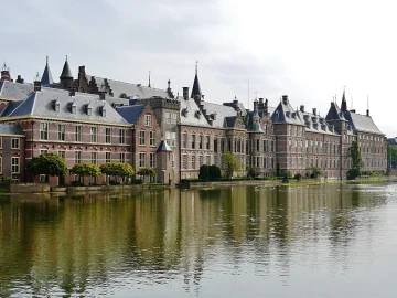Dutch political party exclusion proposal debate