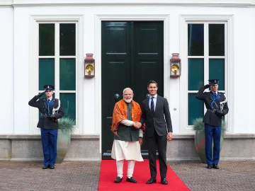 Indian PM Narendra Modi shaking hands with Dutch PM Rob Jetten at Catshuis on 16 May 2026, the bilateral meeting where the ASML Tata Electronics MoU was signed