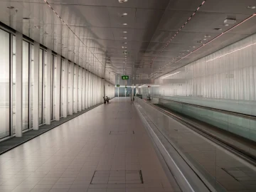 Schiphol flight increase faces criticism