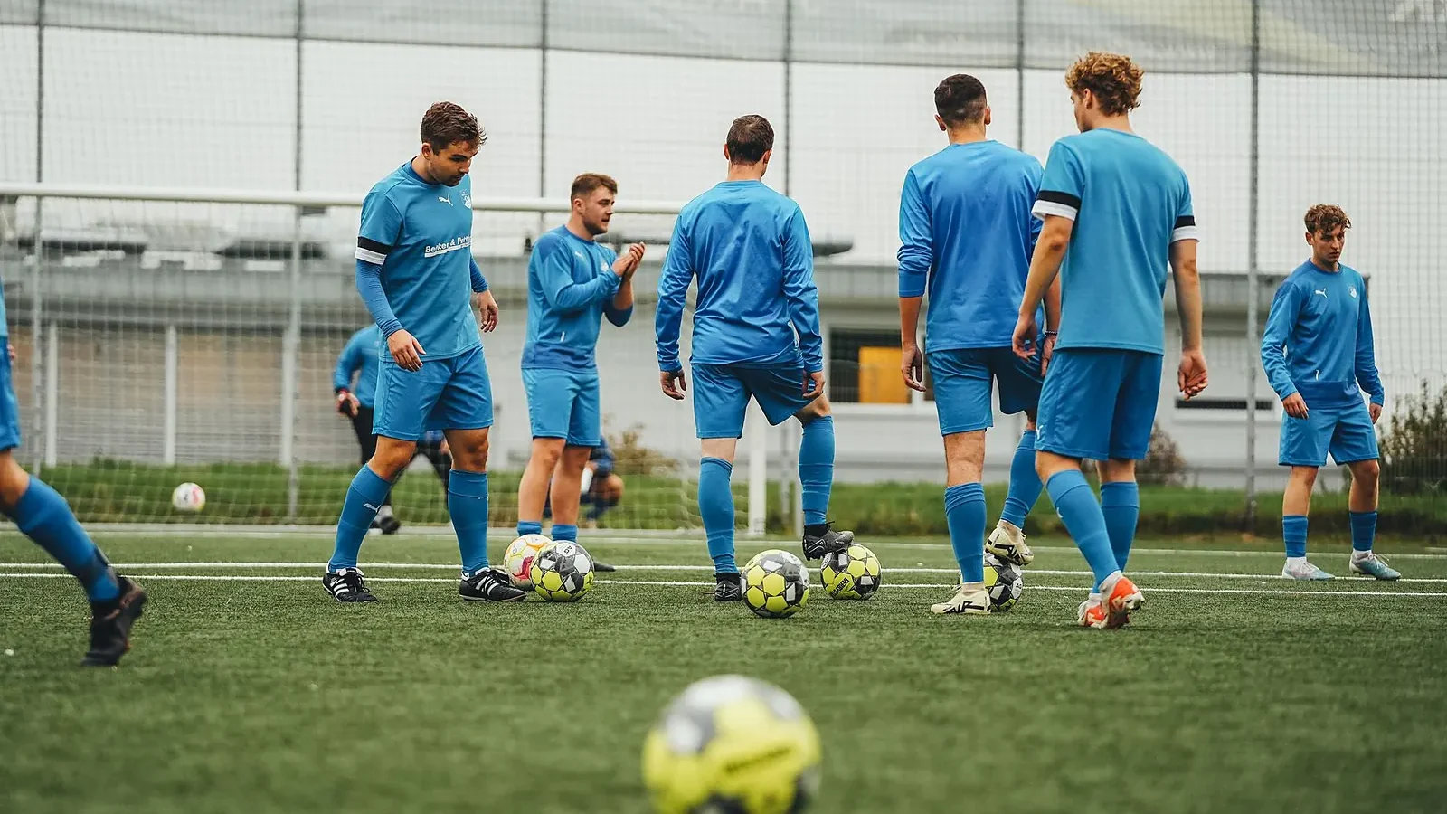 Ajax interim coach departure impacts team dynamics