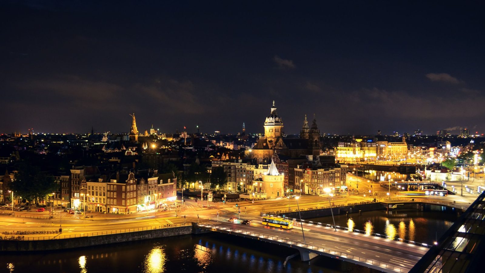 Amsterdam Mayor COVID-19 Inquiry