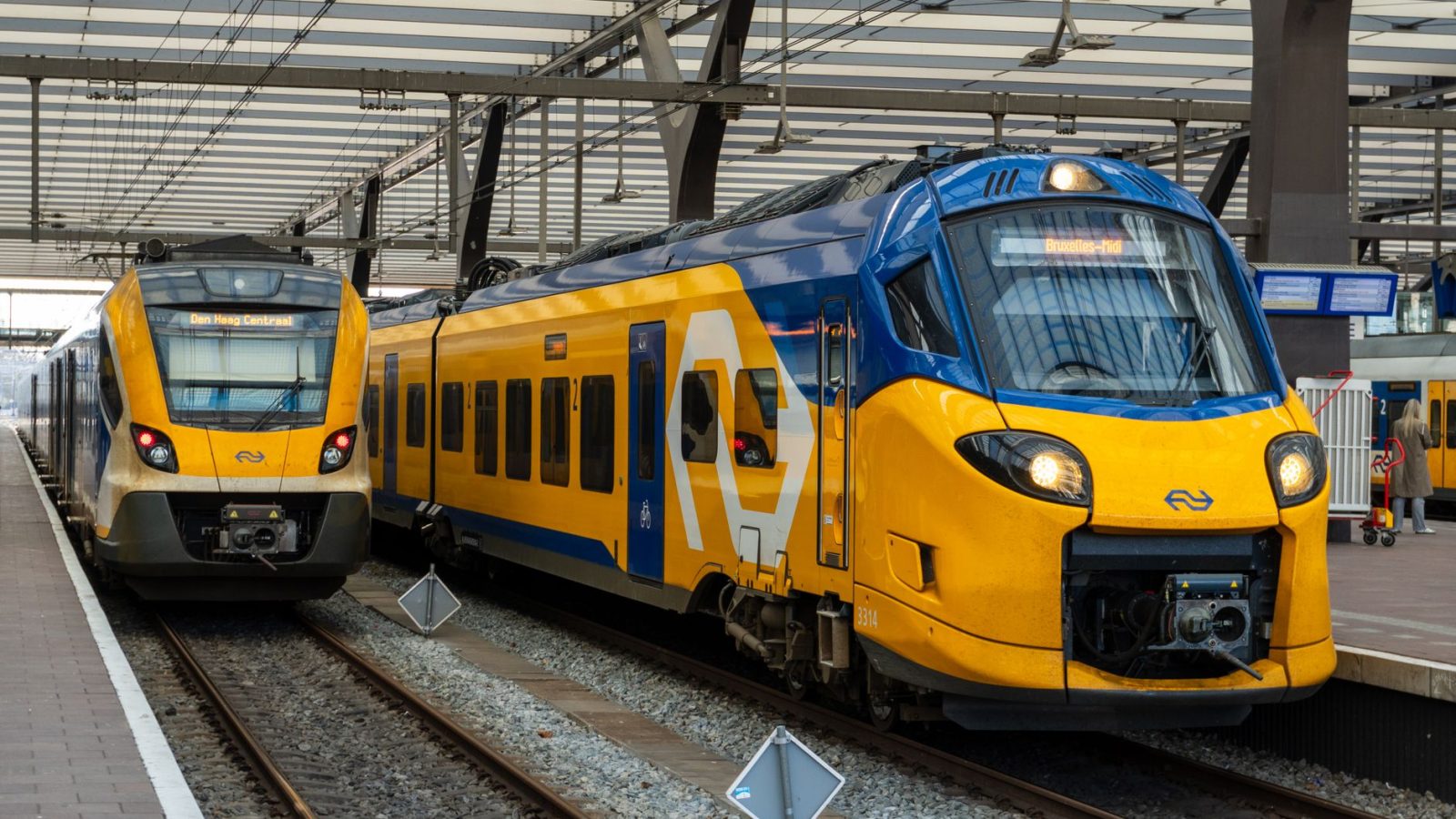 Dutch transport services resume after 3-day halt
