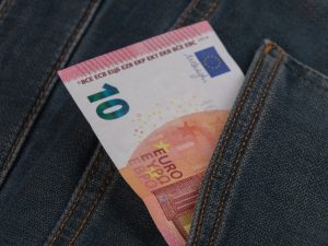 EU Tax Simplification Saves Businesses €8 Billion Annually