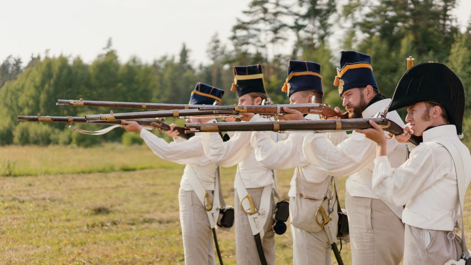 On June 30, 1703, a Dutch force evaded a larger Bourbon army.