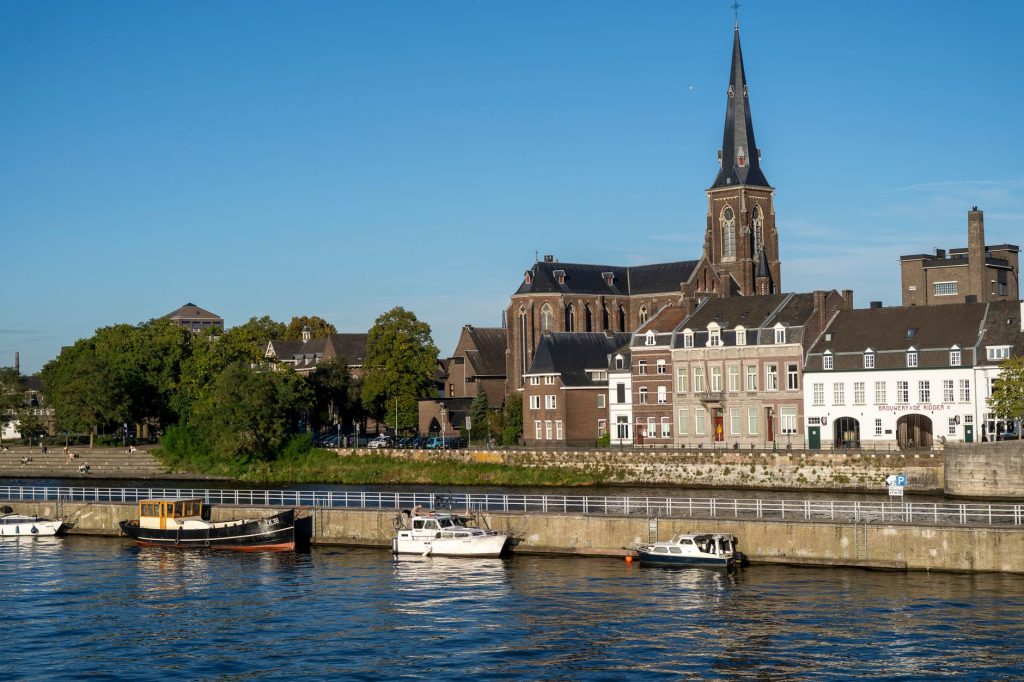Free Public Transport in Limburg Boosts Mobility for 27,000