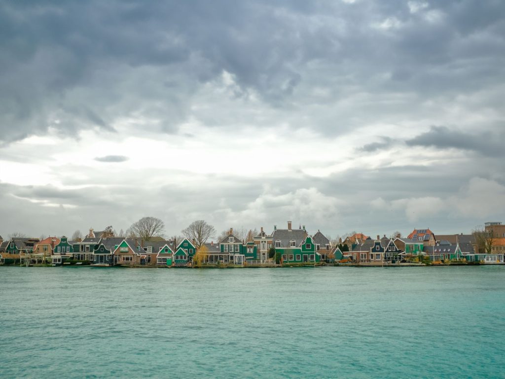 Moerdijk Residents Demand Clarity on Energy Project Plans