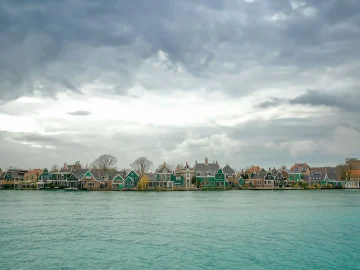 Moerdijk residents uncertainty about future