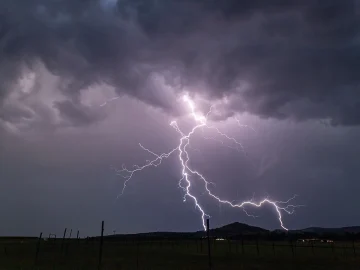 Thunderstorms disruptions Netherlands with lightning strikes