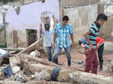 Venezuela earthquakes aid by Dutch rescue team