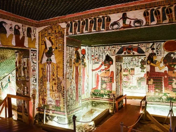 Dutch archaeologists discover tomb in Egypt
