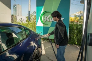 Dutch Electric Vehicle Sales Soar as Petrol Drops 25%