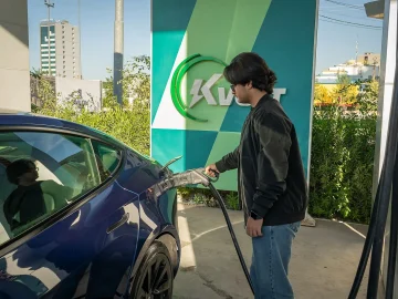 Dutch electric vehicle sales increase with government support