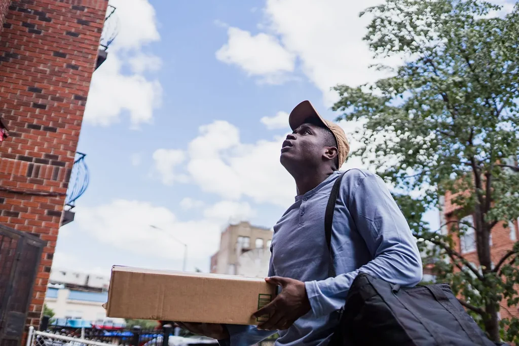 Dutch Labor Inspectorate Halts Delivery Service, Impacting Thousands
