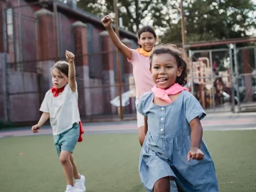 Free public transport for children in the Netherlands
