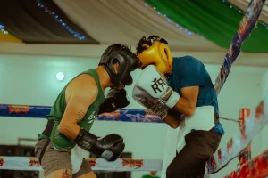 Gilze and Rijen mayor’s boxing debut in Den Bosch ends in draw