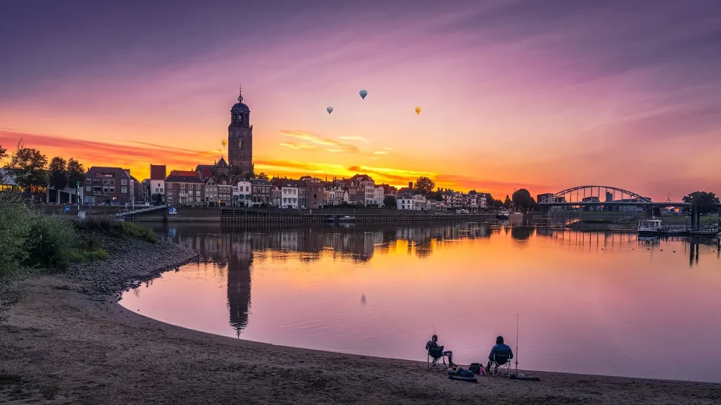 Ijssel River Dog Rescue Praised for Swift Community Action