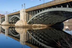 Merwedebrug Closure Halts Trucks, Disrupts Dutch Logistics