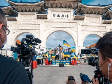Meta AI photo feature faces backlash