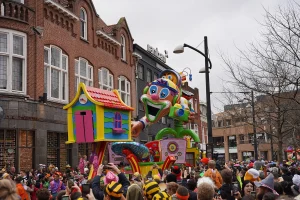 Rotterdam Summer Carnival Draws Thousands, Boosts Tourism