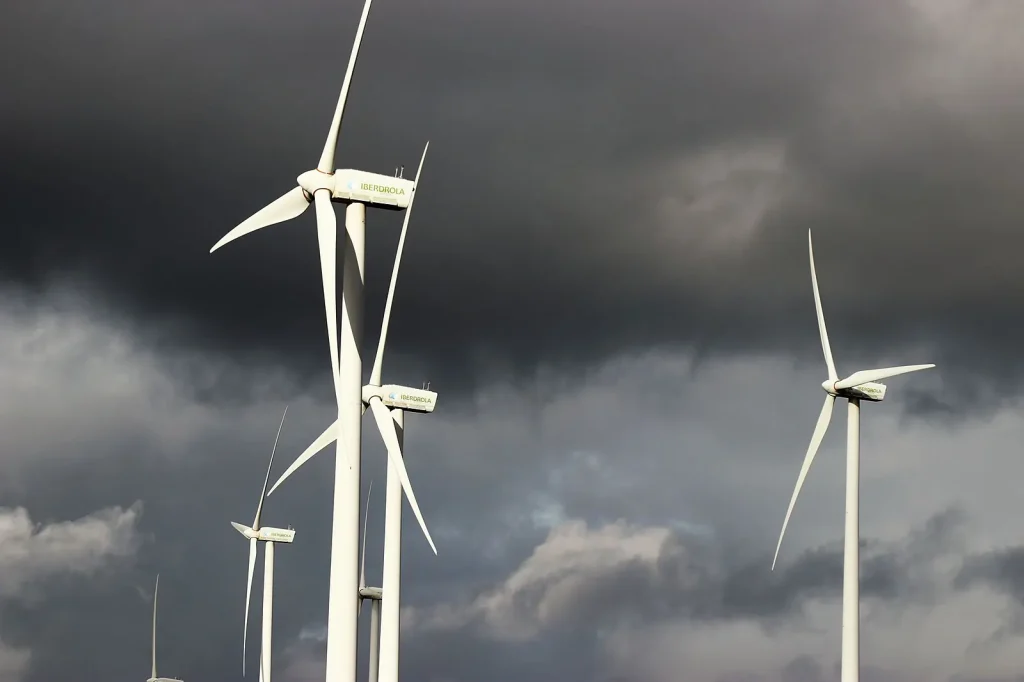 Wieringermeer Wind Turbine Lights Frustrate Residents for Years
