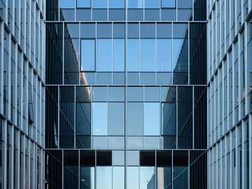 Hybrid Working Trends Strain Dutch Offices on Peak Days