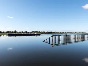 Twentekanaal closures affect East Netherlands economy